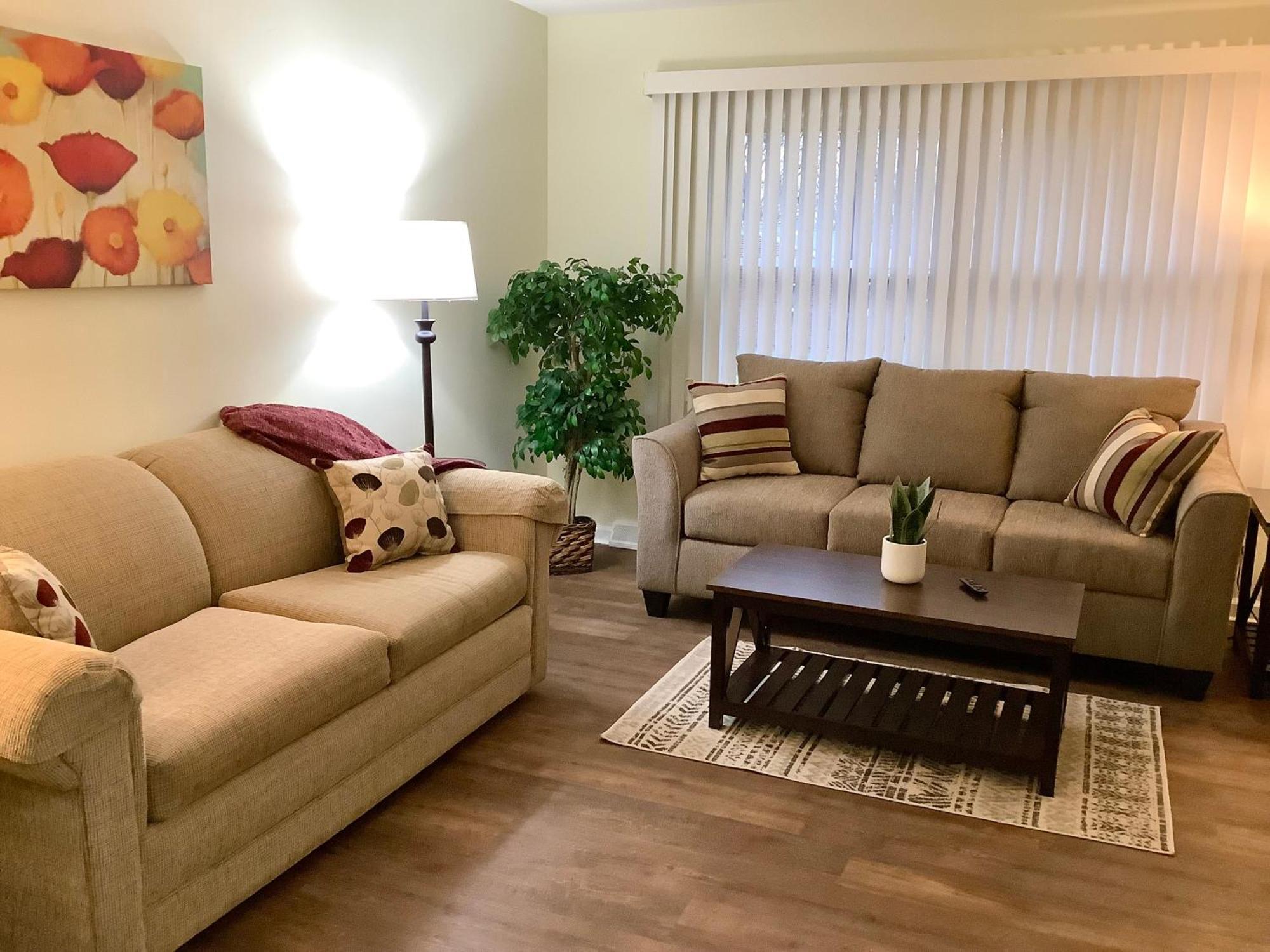 The House Hotels - Erie St. 2 Cuyahoga Falls Ngoại thất bức ảnh